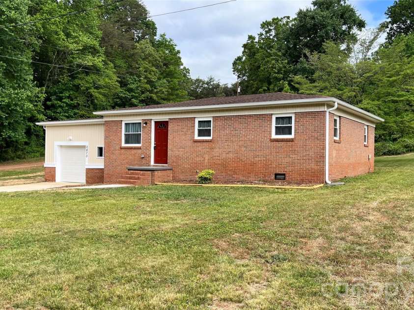 2470 Fire Department Street, Newton, NC 28658.  MLS# CAR4375679, YatesRealty ID 19319. 