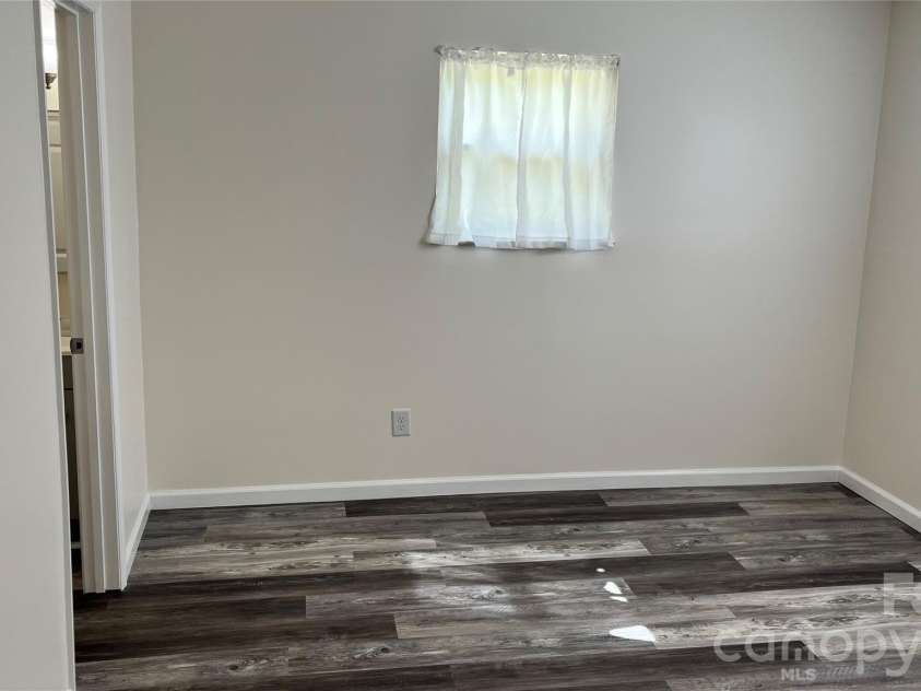 2470 Fire Department Street, Newton, NC 28658.  MLS# CAR4375679, YatesRealty ID 19319. 