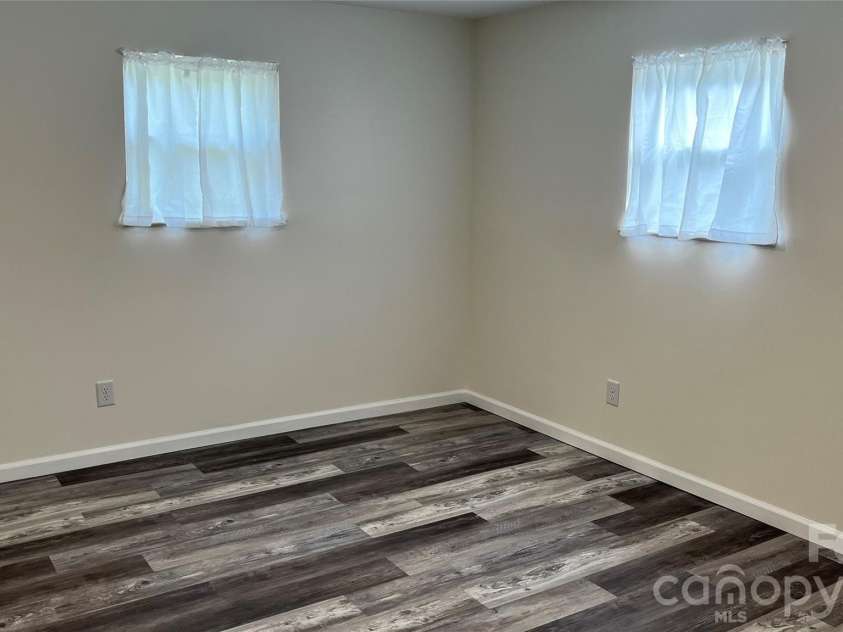 2470 Fire Department Street, Newton, NC 28658.  MLS# CAR4375679, YatesRealty ID 19319. 