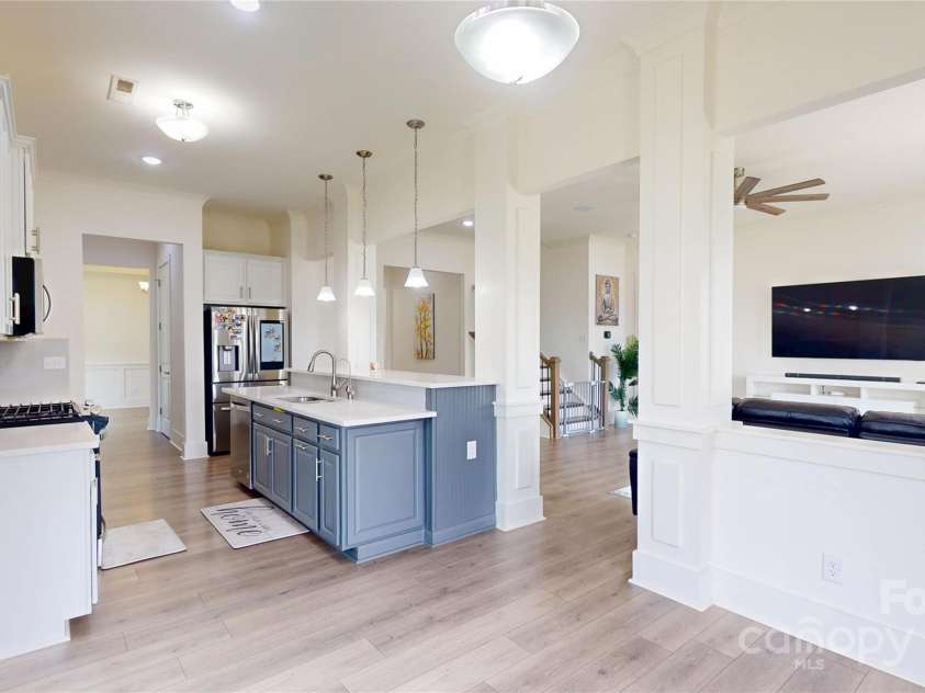 7651 Fenn Way, Fort Mill, SC 29707.  MLS# CAR4267301, YatesRealty ID 19319. 