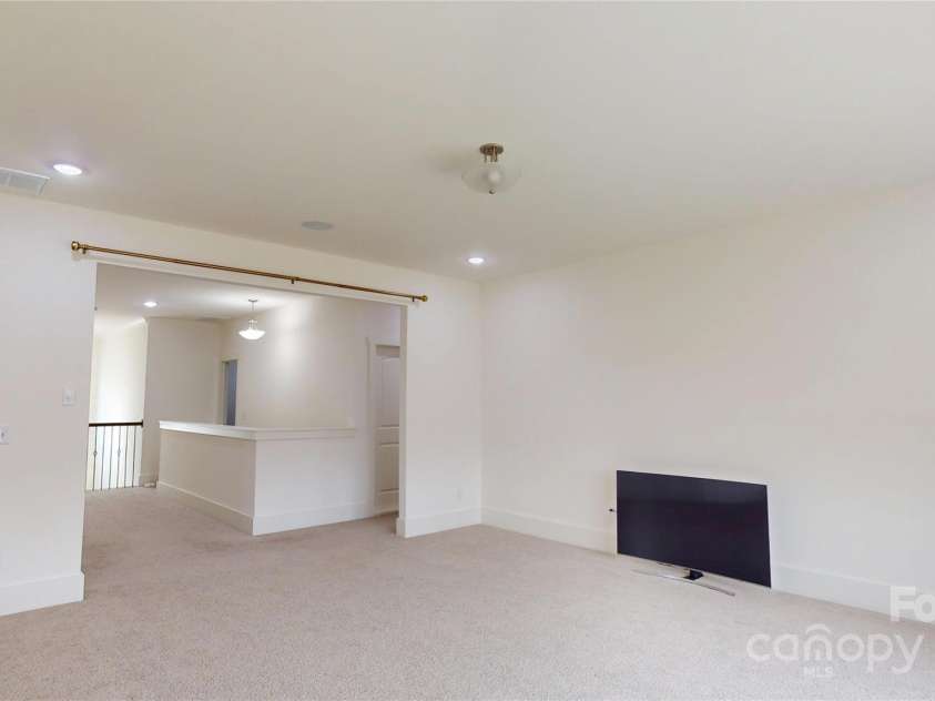 7651 Fenn Way, Fort Mill, SC 29707.  MLS# CAR4267301, YatesRealty ID 19319. 