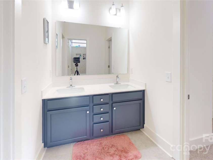 7651 Fenn Way, Fort Mill, SC 29707.  MLS# CAR4267301, YatesRealty ID 19319. 