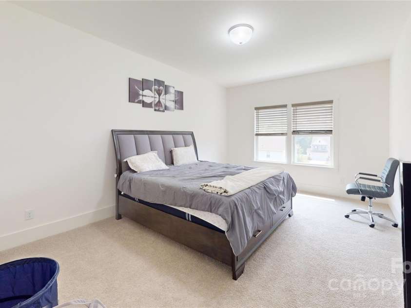 7651 Fenn Way, Fort Mill, SC 29707.  MLS# CAR4267301, YatesRealty ID 19319. 