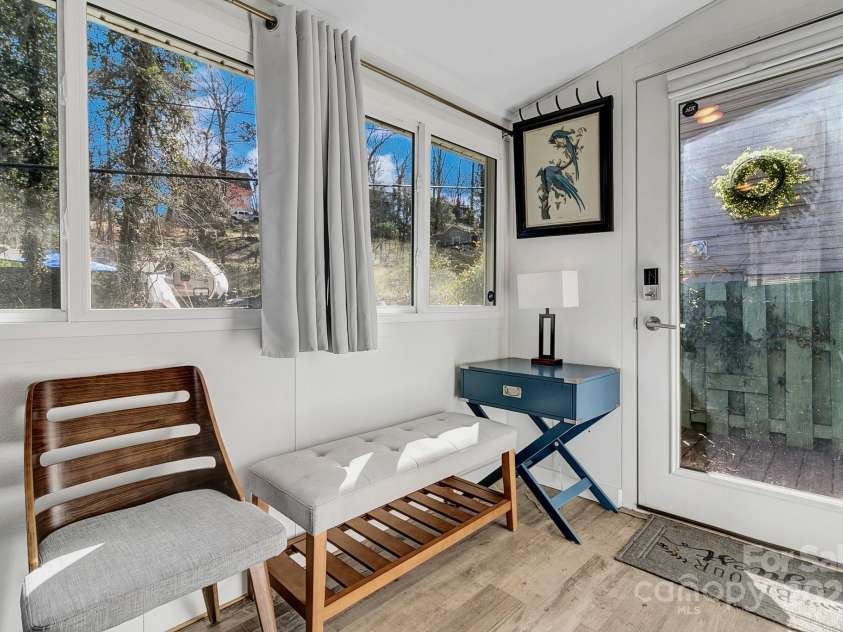 24 Rhododendron Drive, Asheville, NC 28805.  MLS# CAR4232467, YatesRealty ID 1932. 