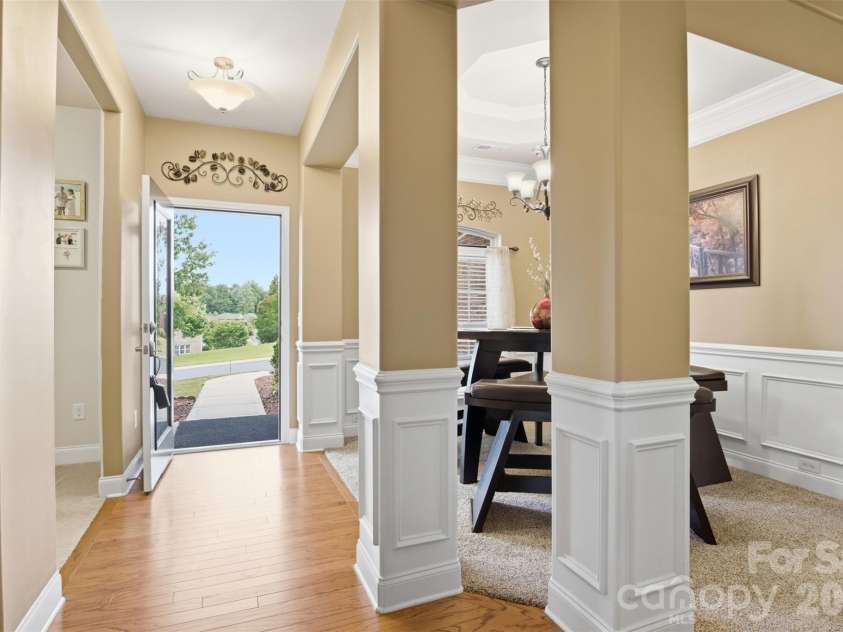 2425 Winnsford Lane, Gastonia, NC 28056.  MLS# CAR4378107, YatesRealty ID 19320. 