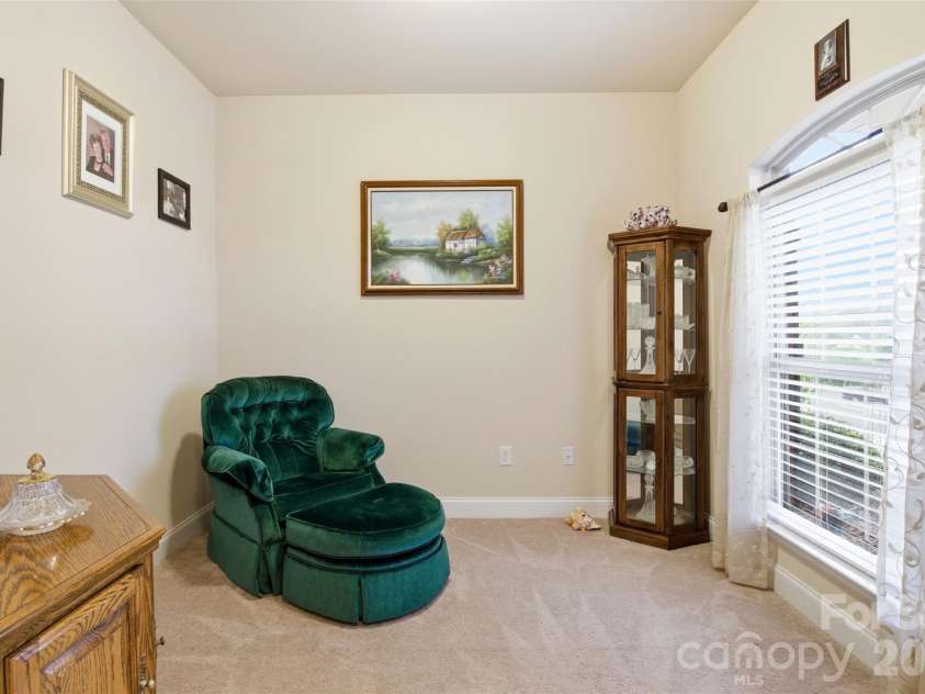 2425 Winnsford Lane, Gastonia, NC 28056.  MLS# CAR4378107, YatesRealty ID 19320. 