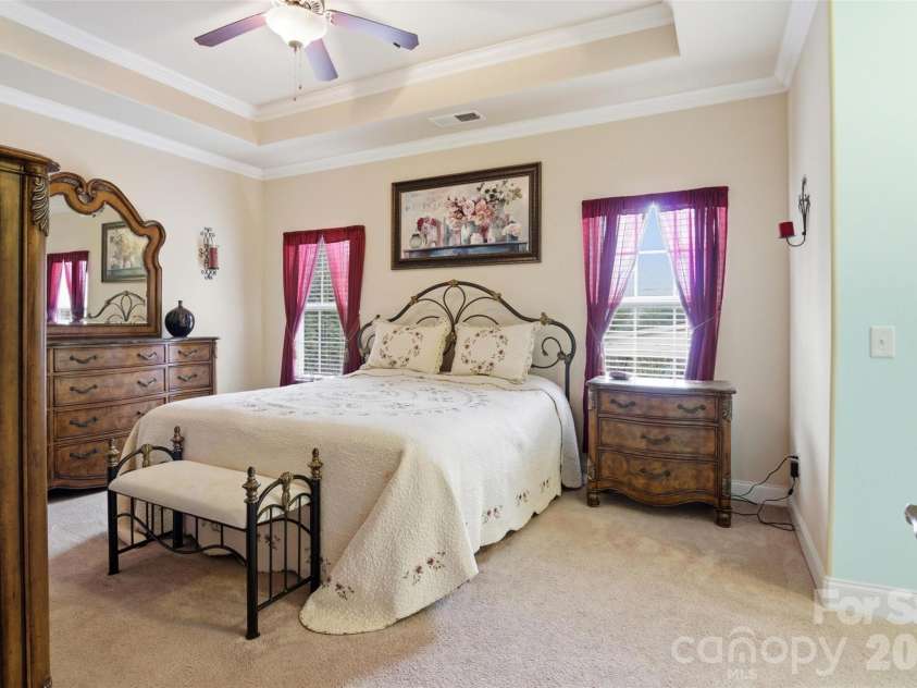 2425 Winnsford Lane, Gastonia, NC 28056.  MLS# CAR4378107, YatesRealty ID 19320. 