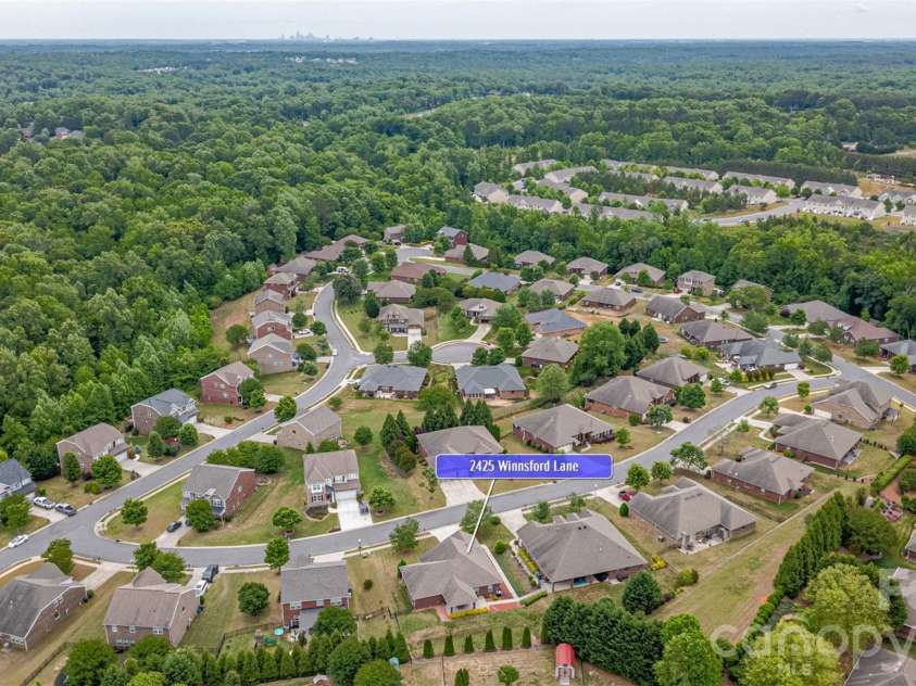 2425 Winnsford Lane, Gastonia, NC 28056.  MLS# CAR4378107, YatesRealty ID 19320. 