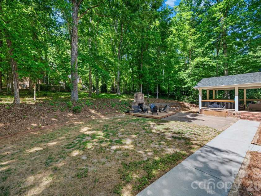 946 Mallard Drive, Rock Hill, SC 29732.  MLS# CAR4376526, YatesRealty ID 19323. Backyard