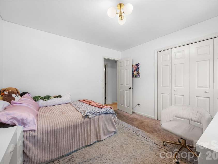 946 Mallard Drive, Rock Hill, SC 29732.  MLS# CAR4376526, YatesRealty ID 19323. Bedroom