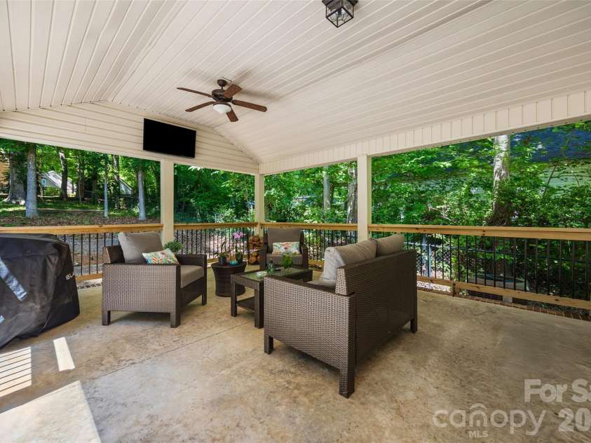 946 Mallard Drive, Rock Hill, SC 29732.  MLS# CAR4376526, YatesRealty ID 19323. Cover back porch
