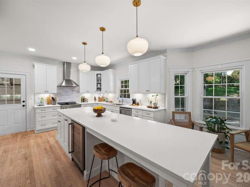 946 Mallard Drive, Rock Hill, SC 29732.  MLS# CAR4376526, YatesRealty ID 19323. Updated kitchen with large island