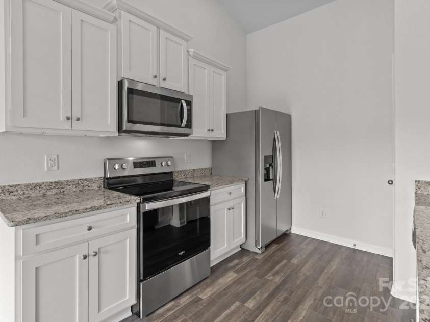 5314 Upton Place, Charlotte, NC 28215.  MLS# CAR4266743, YatesRealty ID 19324. 