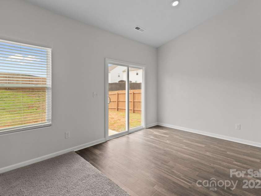 5314 Upton Place, Charlotte, NC 28215.  MLS# CAR4266743, YatesRealty ID 19324. 