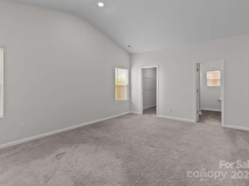 5314 Upton Place, Charlotte, NC 28215.  MLS# CAR4266743, YatesRealty ID 19324. 