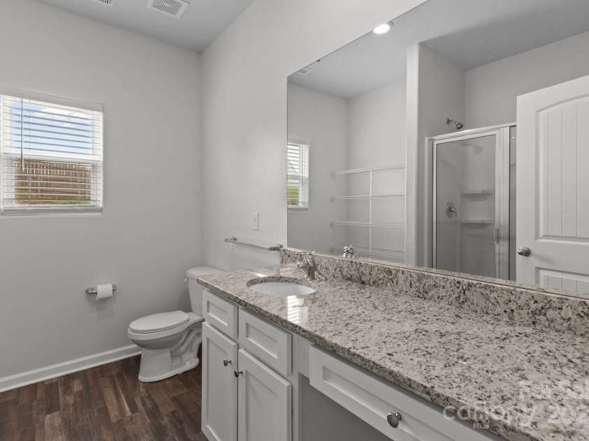 5314 Upton Place, Charlotte, NC 28215.  MLS# CAR4266743, YatesRealty ID 19324. 