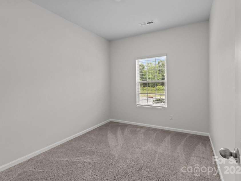 5314 Upton Place, Charlotte, NC 28215.  MLS# CAR4266743, YatesRealty ID 19324. 