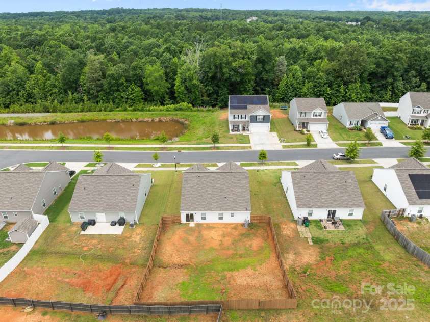 5314 Upton Place, Charlotte, NC 28215.  MLS# CAR4266743, YatesRealty ID 19324. 