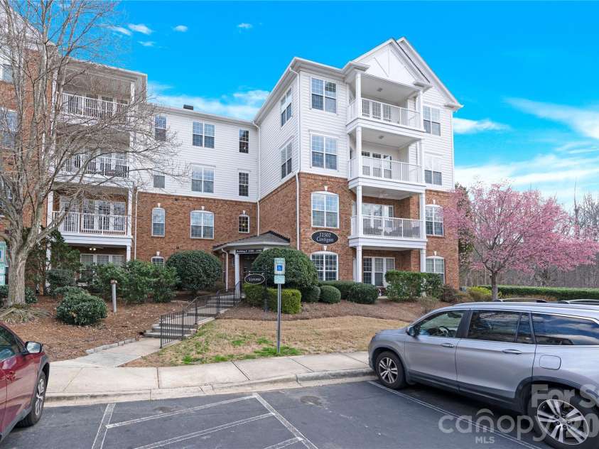 11506 Costigan Lane, Charlotte, NC 28277.  MLS# CAR4354980, YatesRealty ID 19325. 