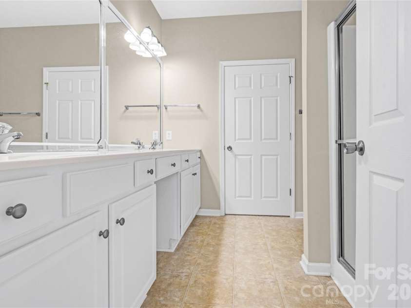 11506 Costigan Lane, Charlotte, NC 28277.  MLS# CAR4354980, YatesRealty ID 19325. 