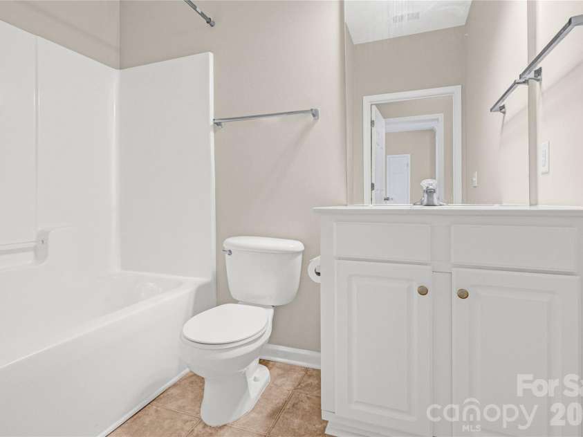 11506 Costigan Lane, Charlotte, NC 28277.  MLS# CAR4354980, YatesRealty ID 19325. 