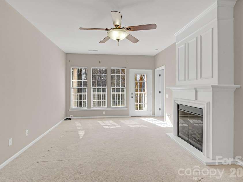 11506 Costigan Lane, Charlotte, NC 28277.  MLS# CAR4354980, YatesRealty ID 19325. 