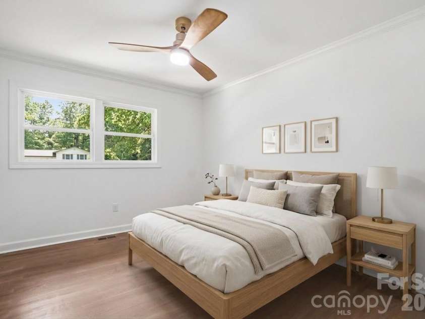 4017 Leeds Drive, Charlotte, NC 28205.  MLS# CAR4376870, YatesRealty ID 19326. 
