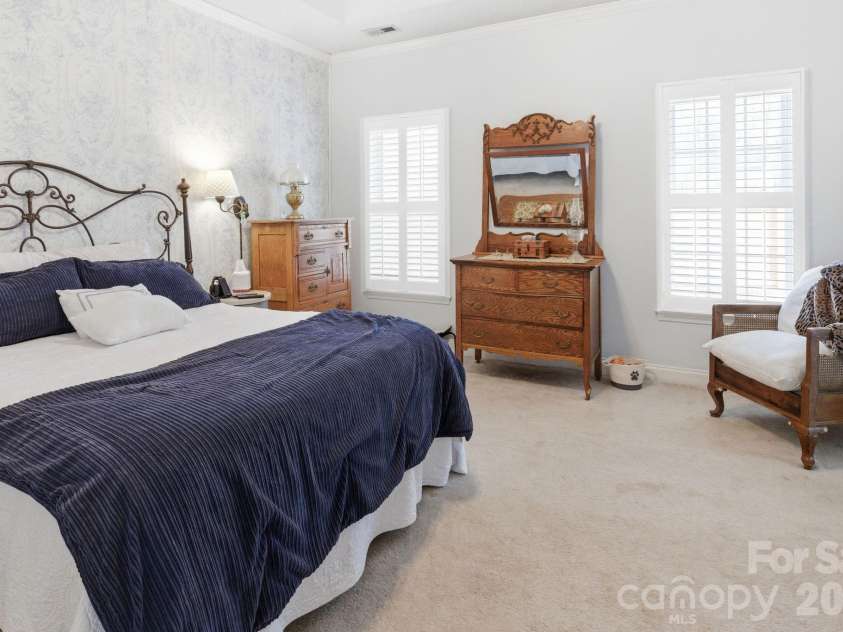 5227 Foley Drive, Hickory, NC 28602.  MLS# CAR4350532, YatesRealty ID 19327. Master Bedroom