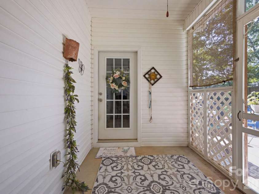5227 Foley Drive, Hickory, NC 28602.  MLS# CAR4350532, YatesRealty ID 19327. Screened Porch