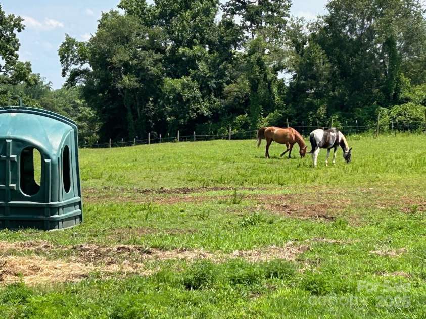 847 Crowe Dairy Road, Forest City, NC 28043.  MLS# CAR4268521, YatesRealty ID 19327. 