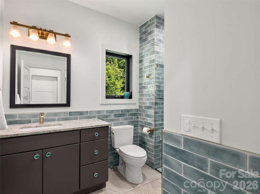 184 Sandys Home Place, Mars Hill, NC 28754.  MLS# CAR4378708, YatesRealty ID 19329. 