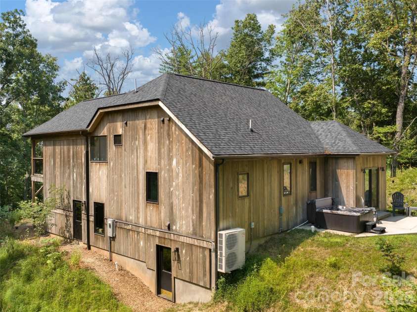 184 Sandys Home Place, Mars Hill, NC 28754.  MLS# CAR4378708, YatesRealty ID 19329. 