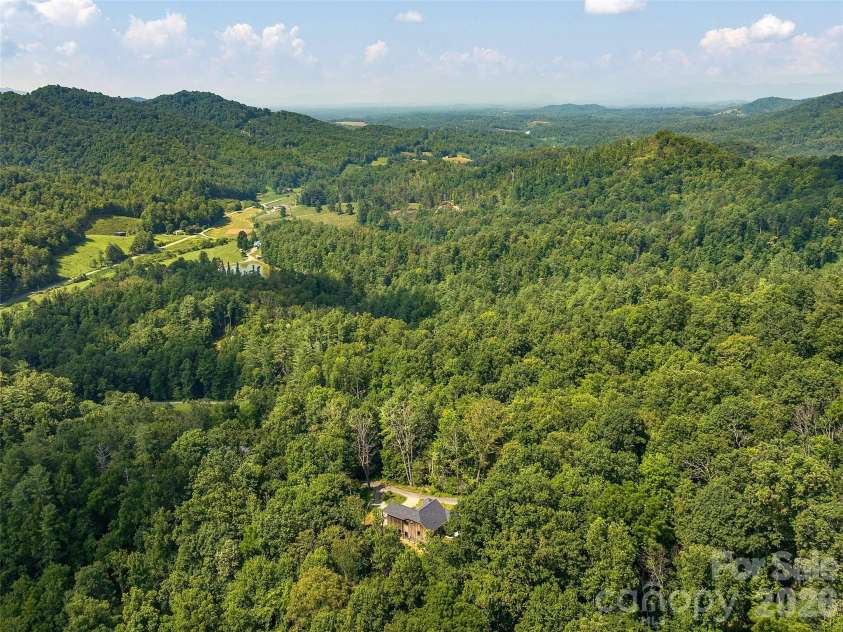 184 Sandys Home Place, Mars Hill, NC 28754.  MLS# CAR4378708, YatesRealty ID 19329. 