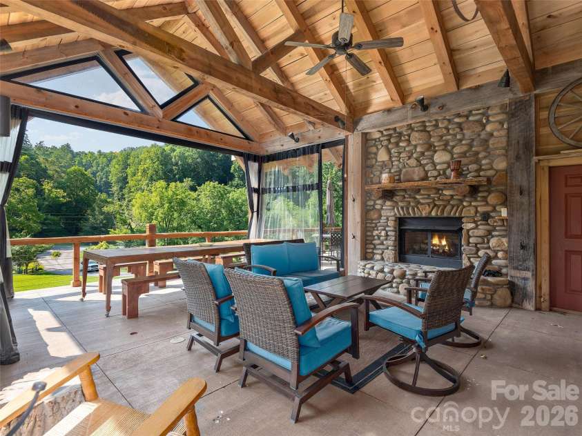 184 Sandys Home Place, Mars Hill, NC 28754.  MLS# CAR4378708, YatesRealty ID 19329. 