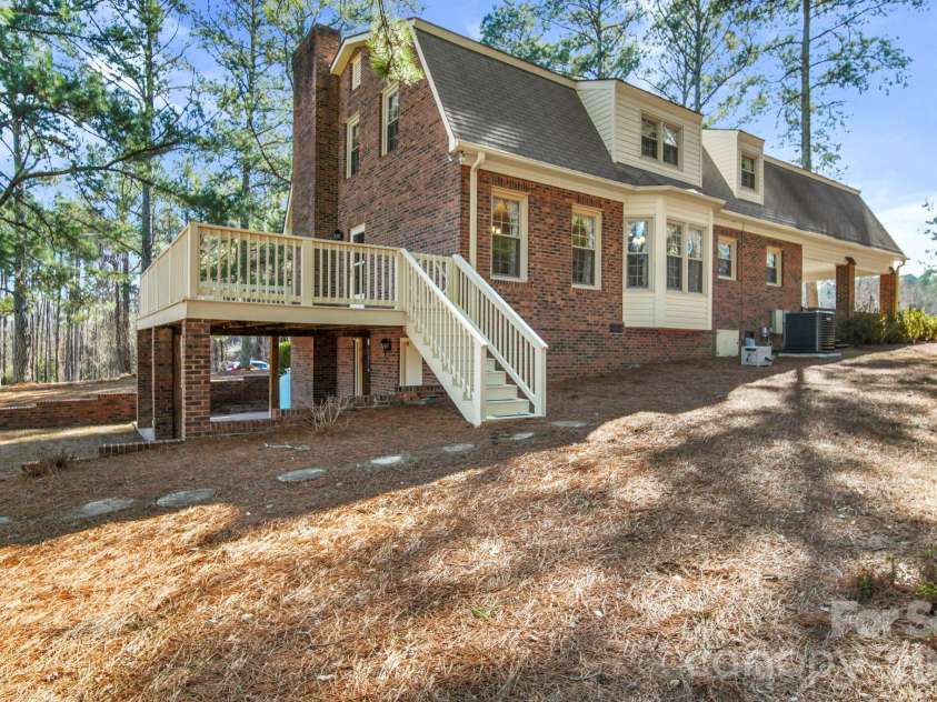219 Williamsburg Lane, Wadesboro, NC 28170.  MLS# CAR4348880, YatesRealty ID 1933. 