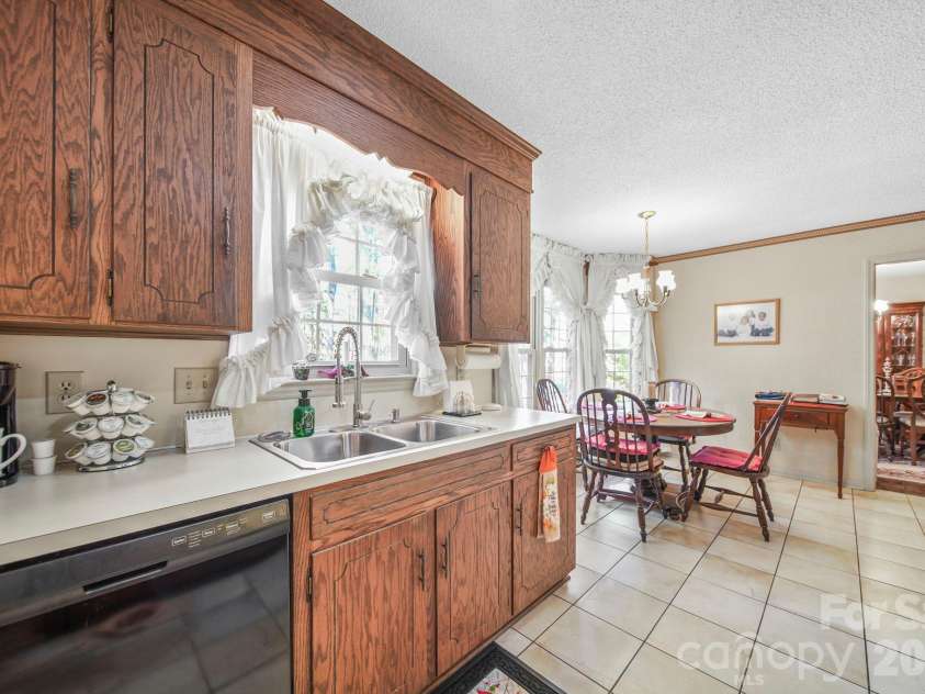 219 Williamsburg Lane, Wadesboro, NC 28170.  MLS# CAR4348880, YatesRealty ID 1933. 