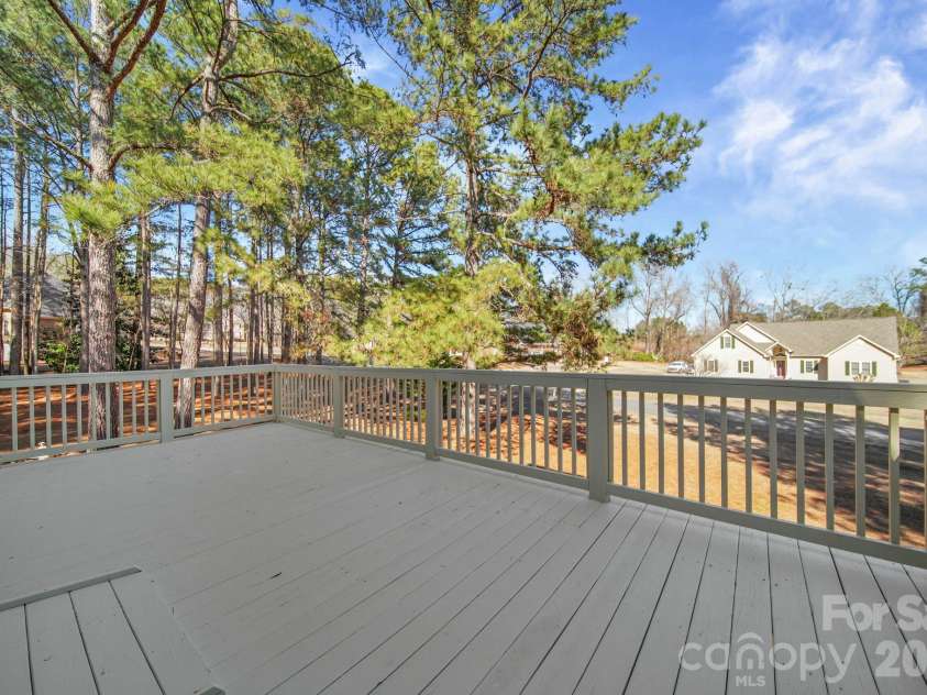 219 Williamsburg Lane, Wadesboro, NC 28170.  MLS# CAR4348880, YatesRealty ID 1933. 