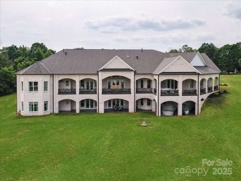 7068 Denison Road, Summerfield, NC 27358.  MLS# CAR4269768, YatesRealty ID 19330. 