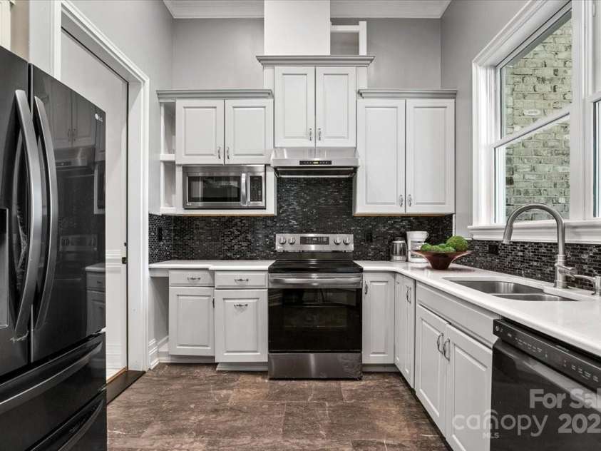 7068 Denison Road, Summerfield, NC 27358.  MLS# CAR4269768, YatesRealty ID 19330. 