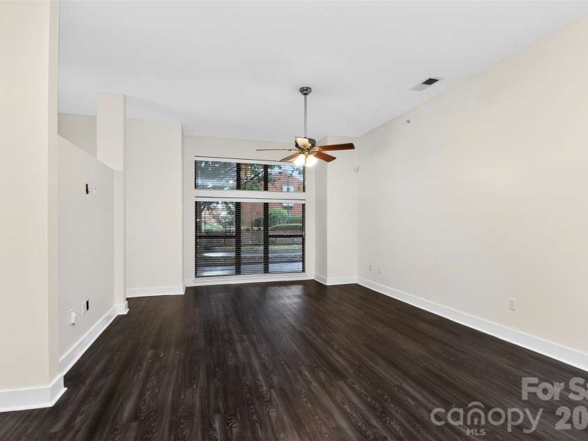 716 Davidson Street, Charlotte, NC 28202.  MLS# CAR4374627, YatesRealty ID 19331. 