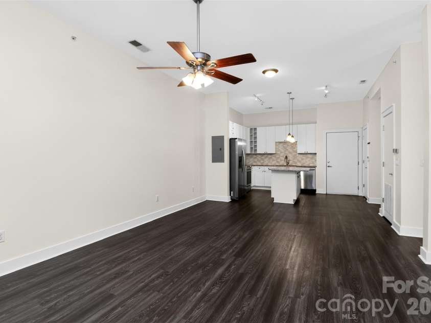 716 Davidson Street, Charlotte, NC 28202.  MLS# CAR4374627, YatesRealty ID 19331. 