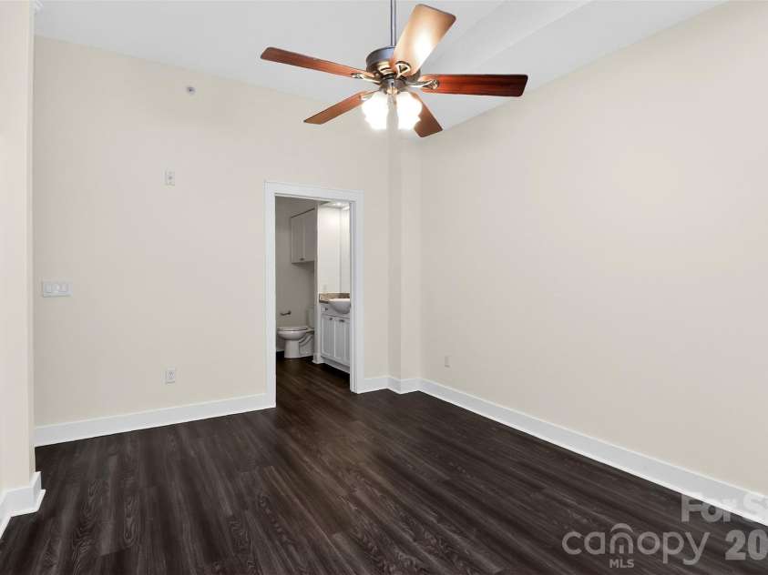 716 Davidson Street, Charlotte, NC 28202.  MLS# CAR4374627, YatesRealty ID 19331. 