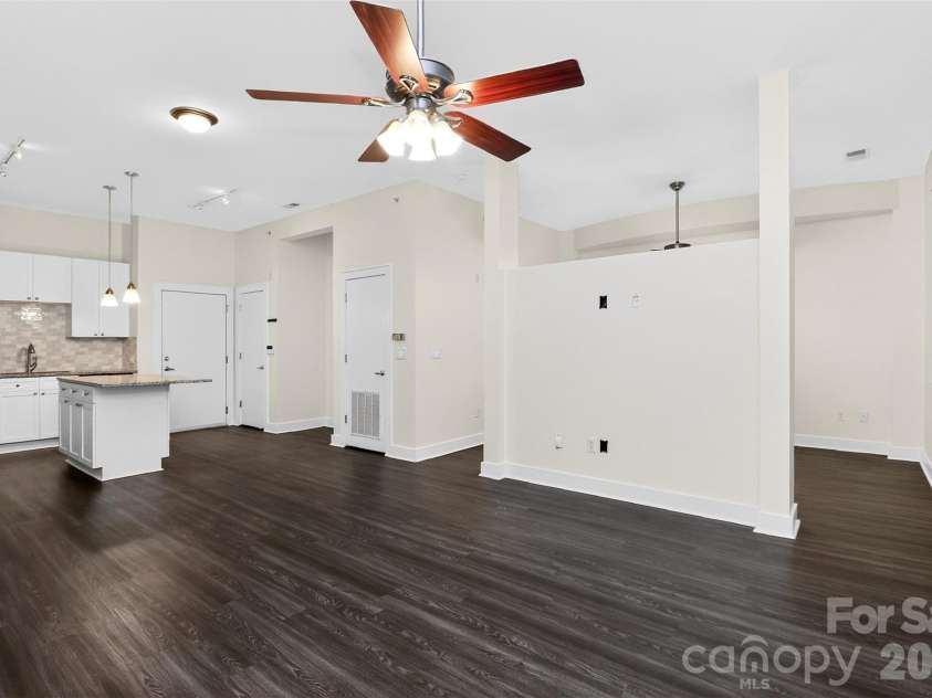 716 Davidson Street, Charlotte, NC 28202.  MLS# CAR4374627, YatesRealty ID 19331. 