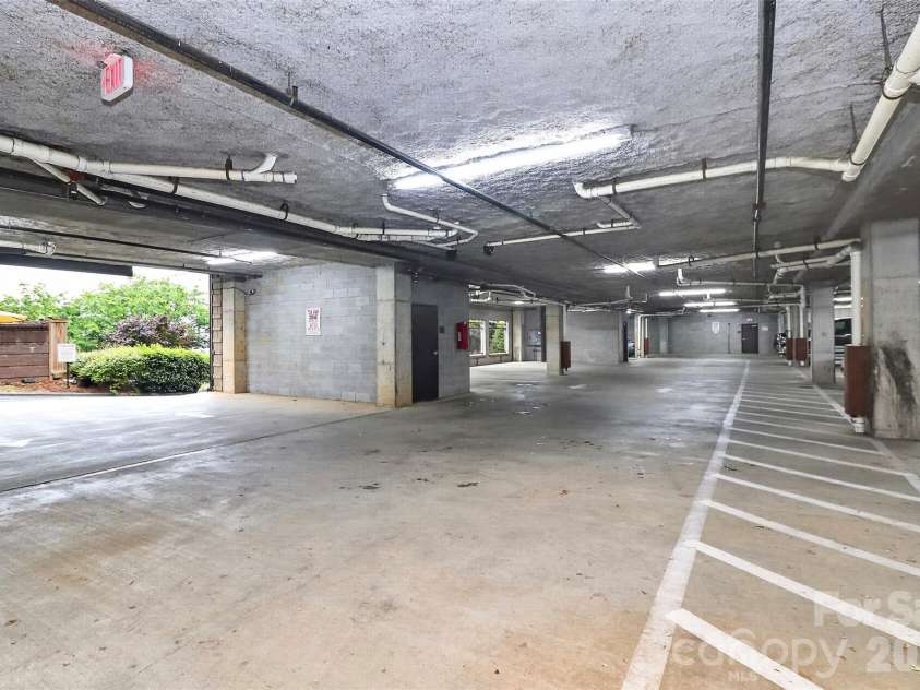 716 Davidson Street, Charlotte, NC 28202.  MLS# CAR4374627, YatesRealty ID 19331. 