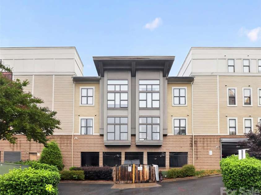 716 Davidson Street, Charlotte, NC 28202.  MLS# CAR4374627, YatesRealty ID 19331. 