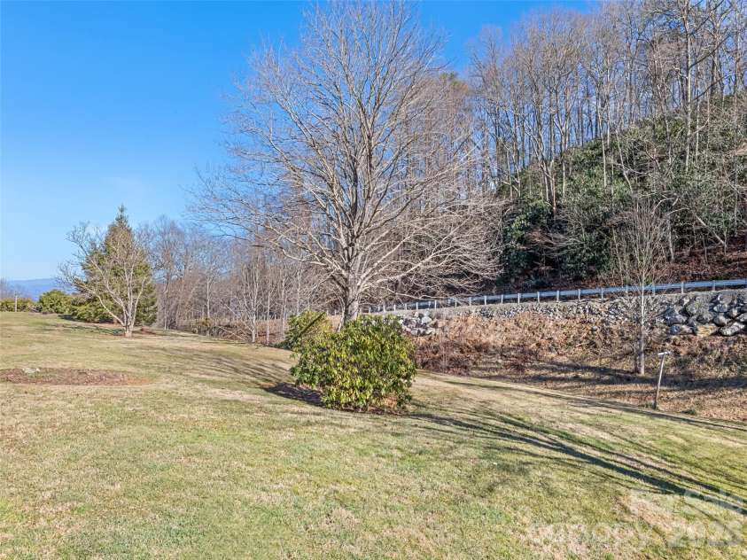 9 Whitted Road, Canton, NC 28716.  MLS# CAR4347147, YatesRealty ID 19332. 