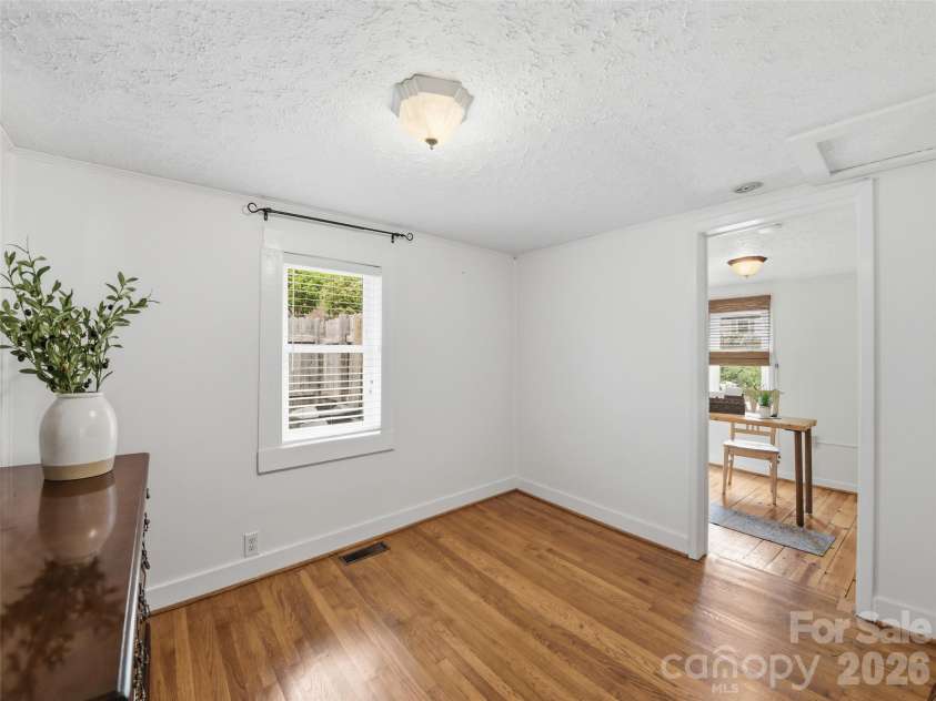 9 Whitted Road, Canton, NC 28716.  MLS# CAR4347147, YatesRealty ID 19332. 