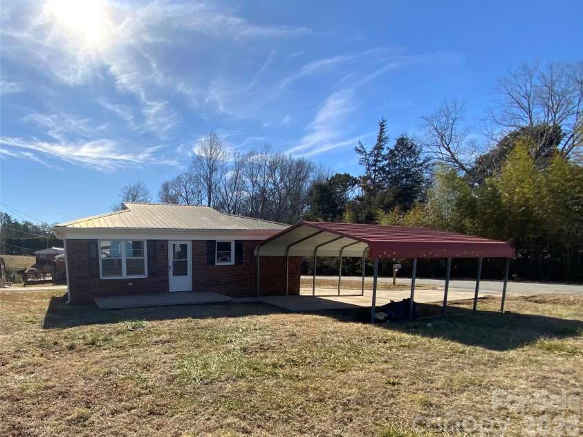 109 Fish Camp Road, Forest City, NC 28043.  MLS# CAR4336498, YatesRealty ID 19333. 