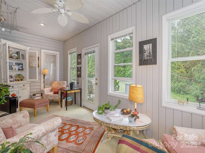 12 Country Meadows Lane, Hendersonville, NC 28792.  MLS# CAR4269097, YatesRealty ID 19333. 