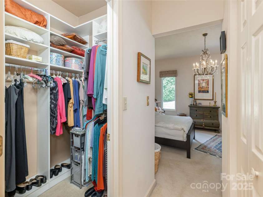 12 Country Meadows Lane, Hendersonville, NC 28792.  MLS# CAR4269097, YatesRealty ID 19333. 